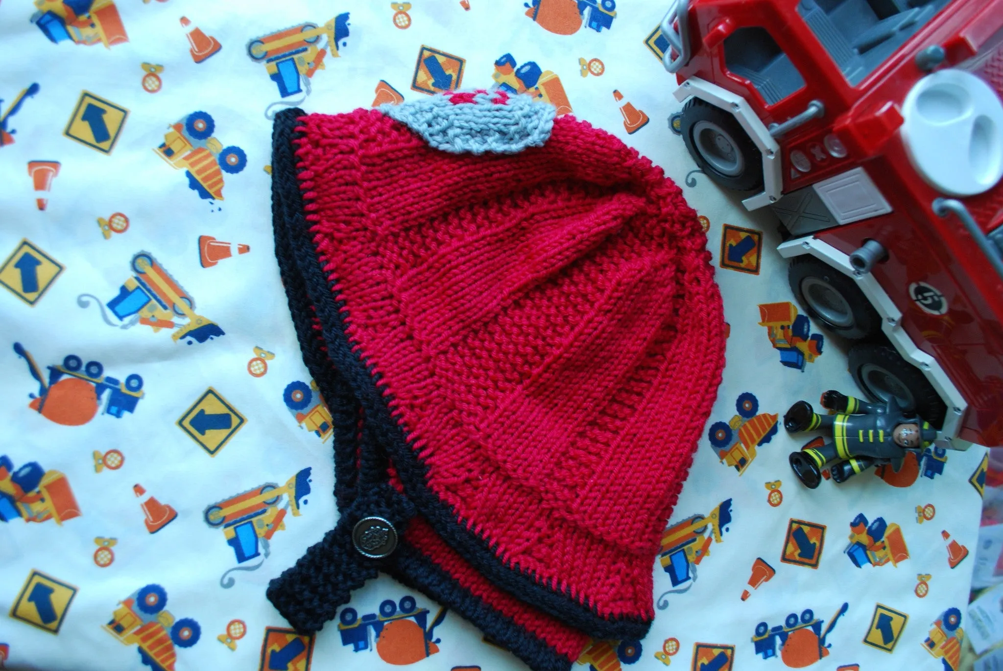 Cozy Firefighter Pattern (PDF) - Knitting Pattern by Phibersmith Designs