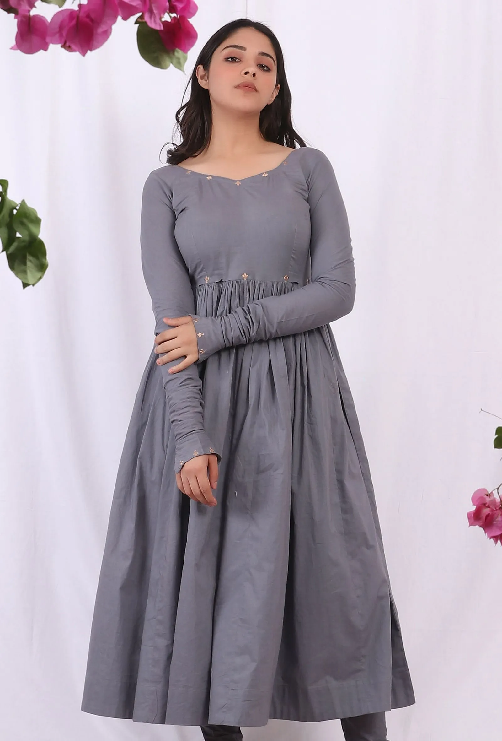 Grey embroidered Cotton Solid Gathered and flared Kurta