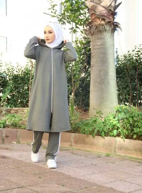 Hooded Neck Zippered Front Hijab Islamic Coat