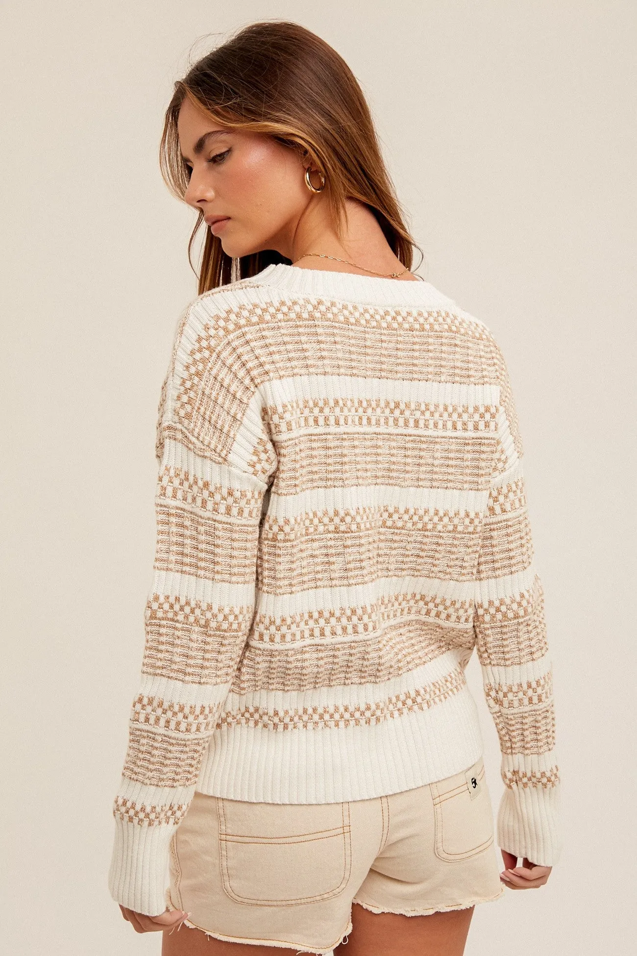 Round Neck Textured Sweater